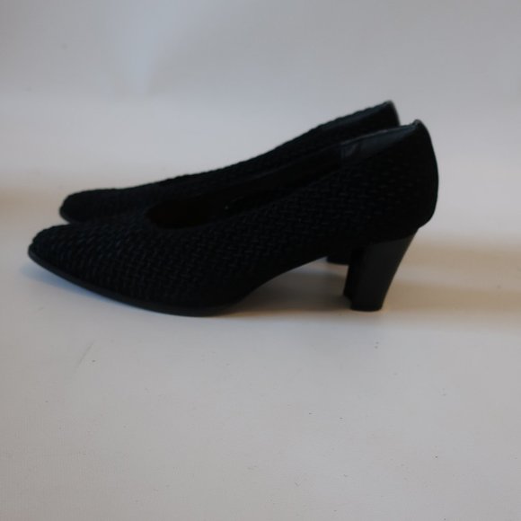 STUART WEITZMAN BLACK TEXTILE HEEL PUMPS 9 * - Picture 4 of 11
